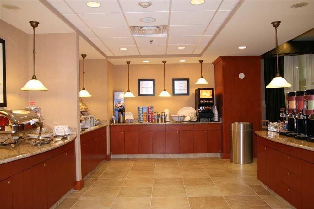 Hampton Inn & Suites West Haven Εστιατόριο φωτογραφία